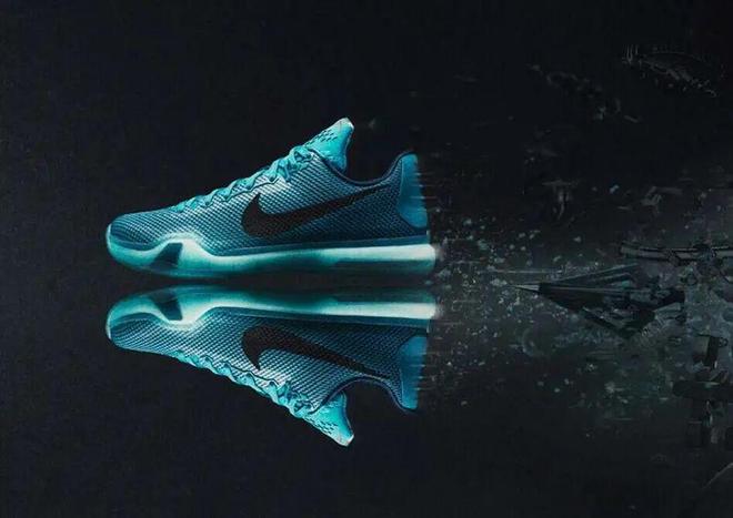 九游app：退役这年他推出了这双传奇战靴！(图7)