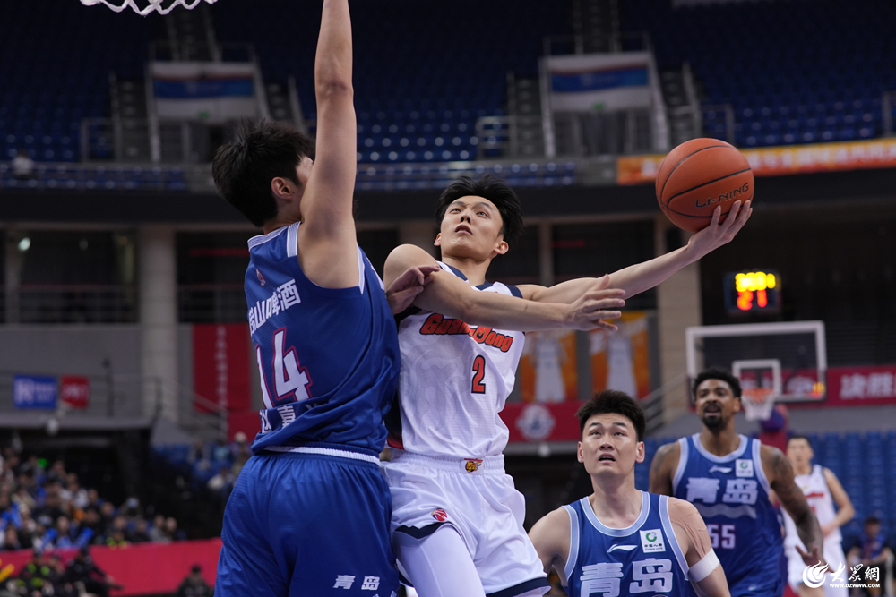 青岛男篮加时赛105-110不敌广东男篮外援管理近期困扰多支CBA球队(图2)