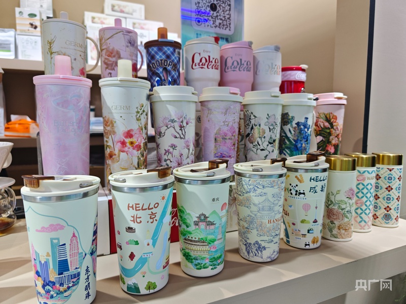 春日里的中国丨从消费热词看消博会里的“新”风尚(图5)