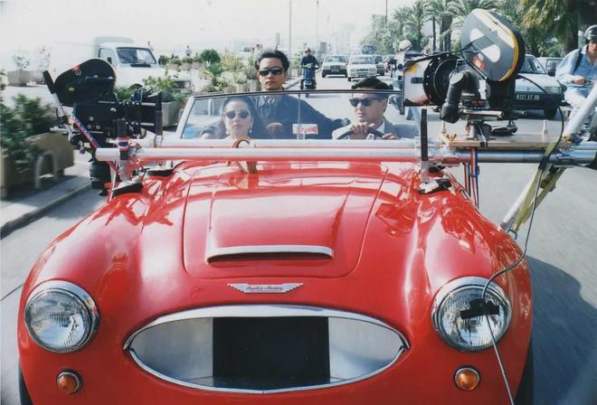 九游app入口：周润发、张国荣、钟楚红重聚大银幕：这场35年的约会值得！(图14)