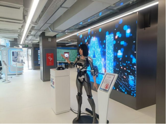 当非遗、潮流与科技相遇成都新消费场景很惊艳(图3)