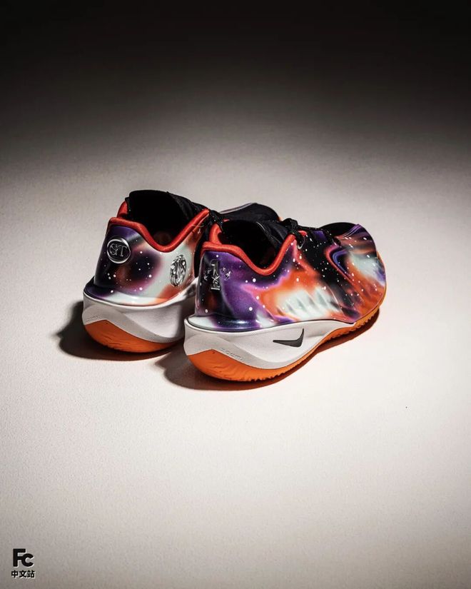 九游app：Nike搞了两双「中国专属」球鞋国外网友急哭了(图3)