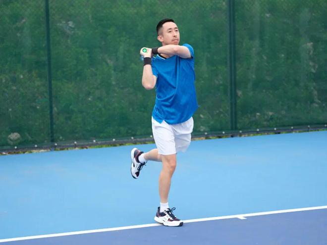 实测｜YONEXSHTPAEX网球鞋性价比天花板之选(图3)