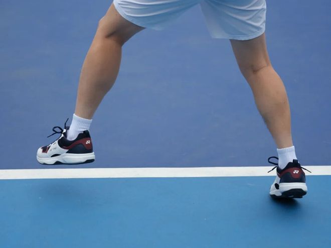 实测｜YONEXSHTPAEX网球鞋性价比天花板之选(图6)