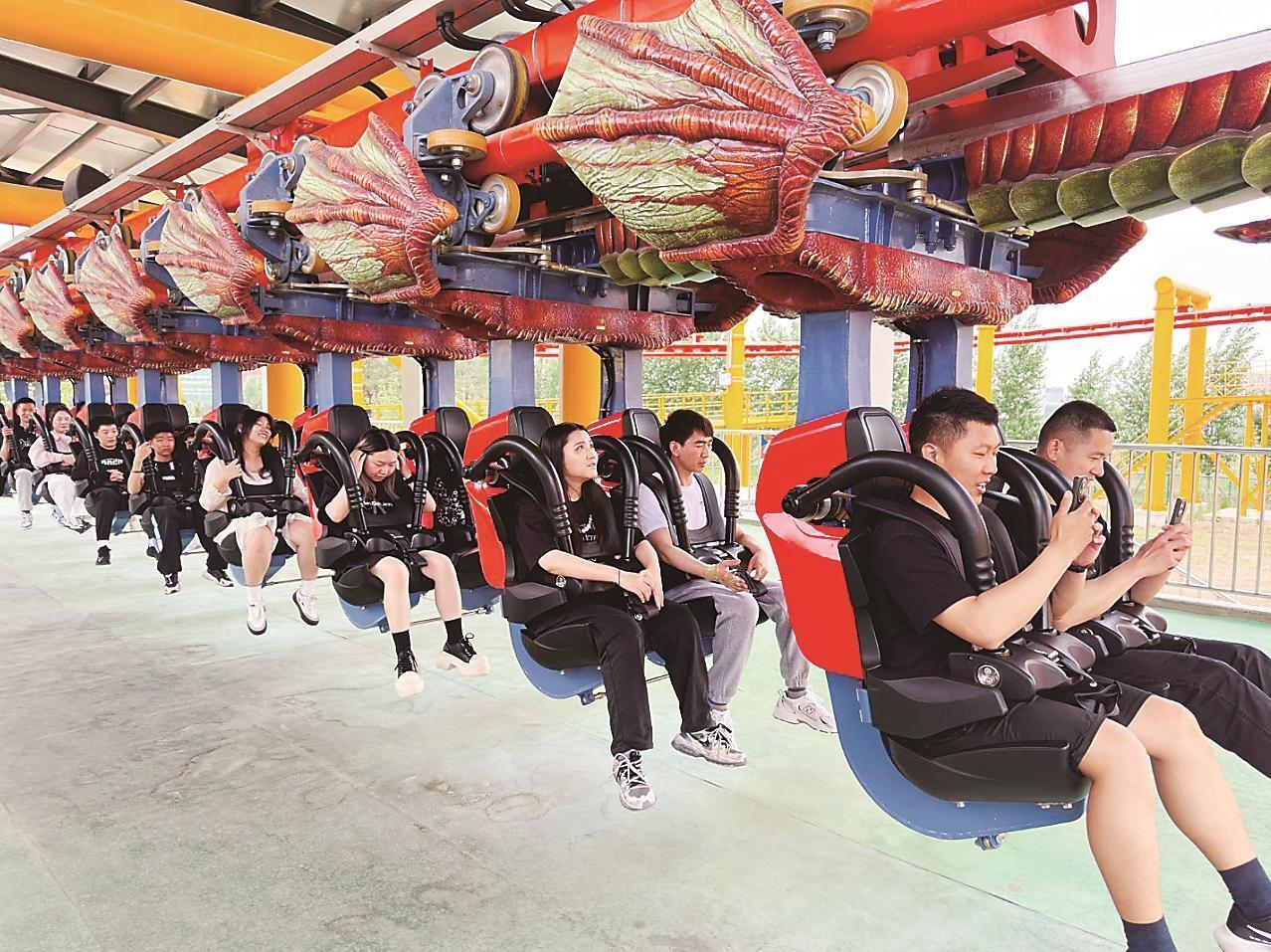 九游app入口：长影文旅半年考：光影叙事中的融合创新与时代应答(图2)