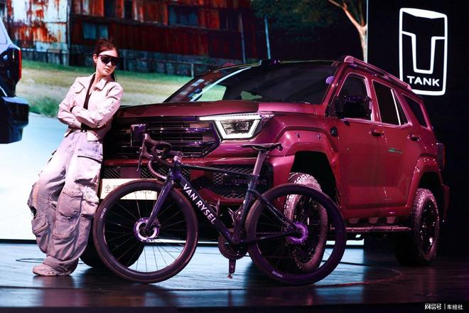 潮酷越野新纪元：坦克400如何用机甲美学与全场景实力征服Z世代？(图5)