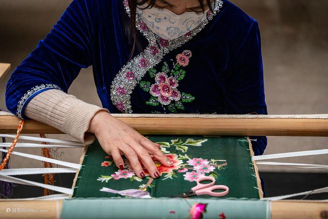 国风穿搭素材合集解锁新中式日常穿搭灵感(图2)