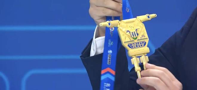 九游app入口：全球首位机器人马拉松冠军诞生！那些「翻车名场面」才是这场比赛最有价值的收获(图13)