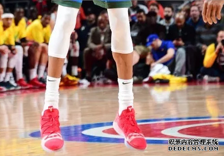 NBA12月18号库里上脚什么球鞋 NBA12月18号球星上脚球鞋一览 NBA12月18号库里上脚什么球鞋 NBA12月18号球星上脚(图4)