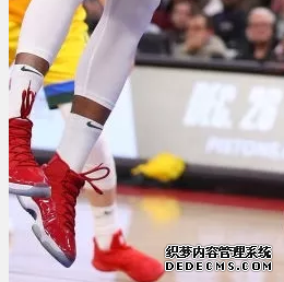 NBA12月18号库里上脚什么球鞋 NBA12月18号球星上脚球鞋一览 NBA12月18号库里上脚什么球鞋 NBA12月18号球星上脚(图6)