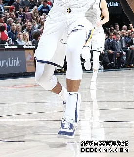 NBA12月13号球星上脚球鞋有哪些 NBA12月13号球星上脚球鞋盘点 NBA12月13号球星上脚球鞋有哪些 NBA12月13号球星上(图8)