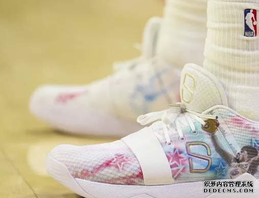 NBA12月13号球星上脚球鞋有哪些 NBA12月13号球星上脚球鞋盘点 NBA12月13号球星上脚球鞋有哪些 NBA12月13号球星上(图10)