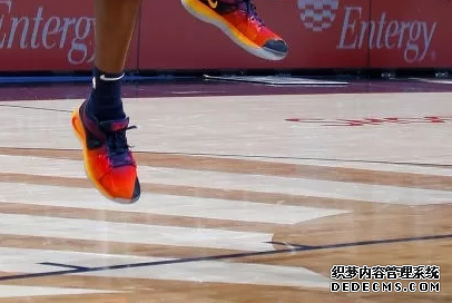 NBA12月17号球星上脚球鞋有哪些 NBA12月17号球星上脚球鞋清单 NBA12月17号球星上脚球鞋有哪些 NBA12月17号球星上(图15)