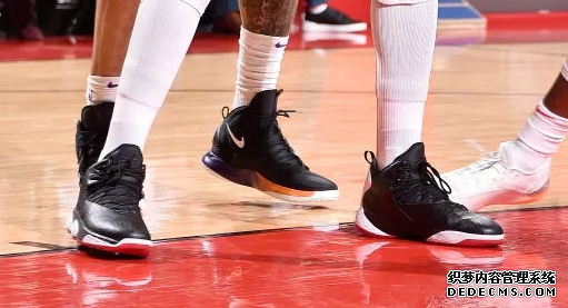 NBA12月14号球星上脚球鞋有哪些 NBA12月14号球星上脚球鞋清单 NBA12月14号球星上脚球鞋有哪些 NBA12月14号球星上(图2)
