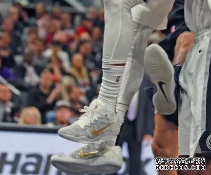 NBA12月14号球星上脚球鞋有哪些 NBA12月14号球星上脚球鞋清单 NBA12月14号球星上脚球鞋有哪些 NBA12月14号球星上(图14)